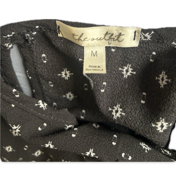 Stylish Black and White Women's Blouse - Picture 3 of 3